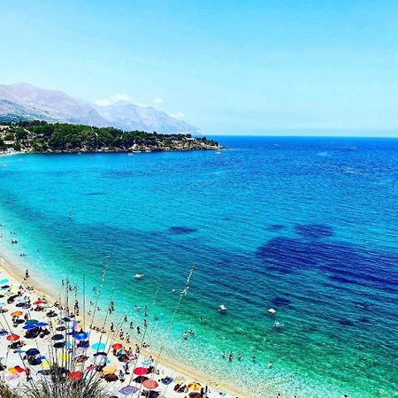 Appartamento Sul Mare 卡斯泰拉马莱 外观 照片