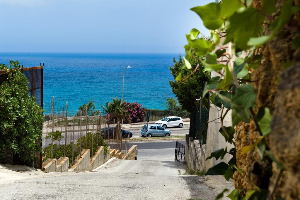 Appartamento Sul Mare 卡斯泰拉马莱 外观 照片