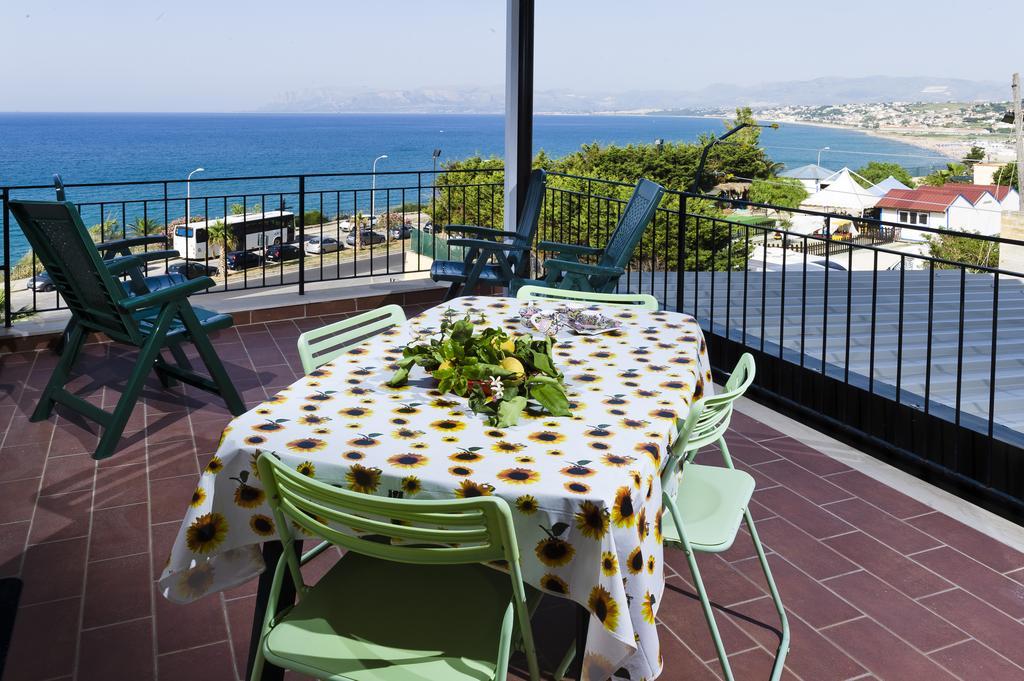 Appartamento Sul Mare 卡斯泰拉马莱 外观 照片
